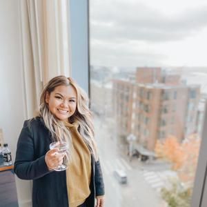 Meet your Posher, Colicia